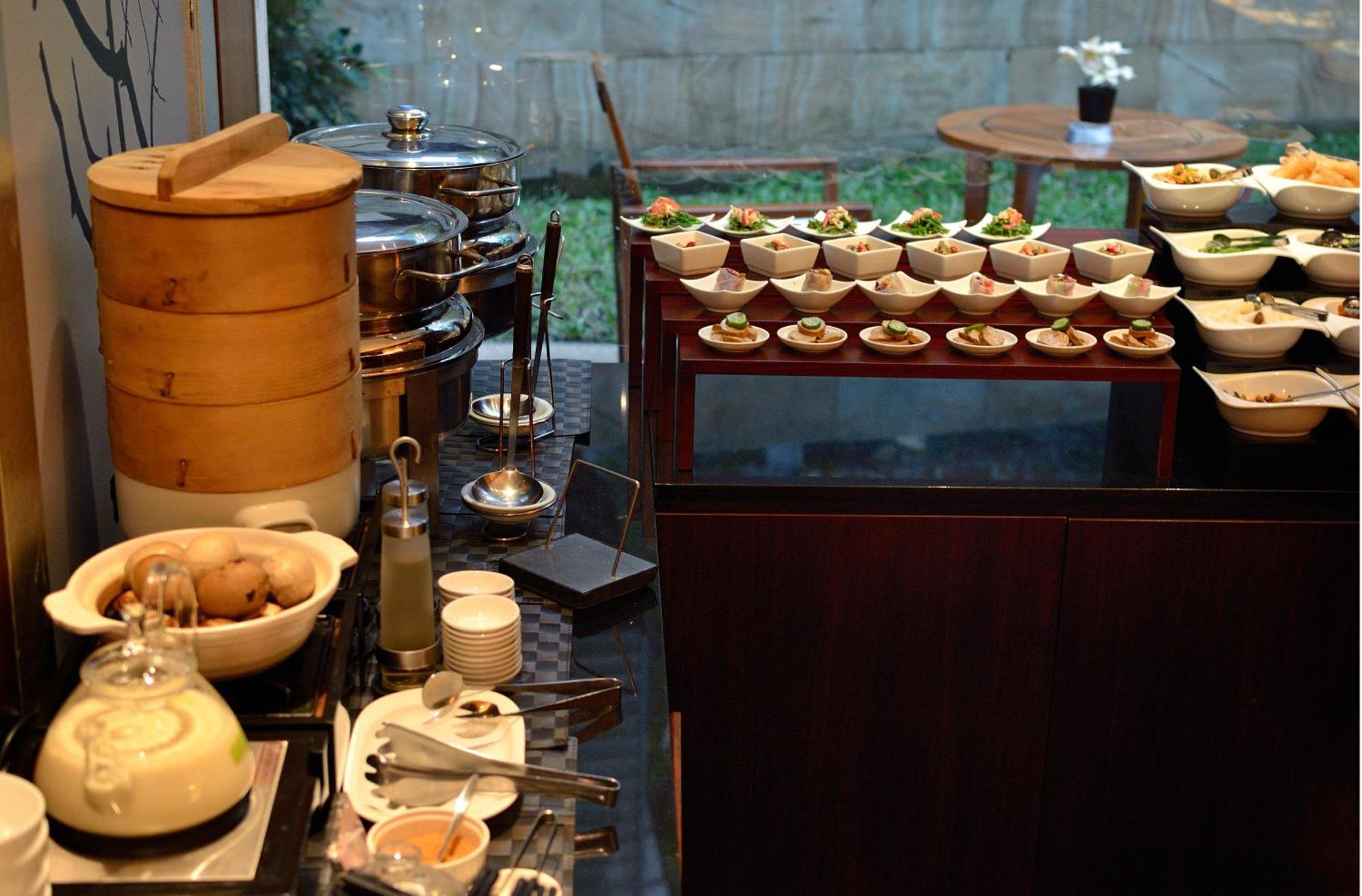 Les Suites Taipei Ching Cheng Esterno foto
